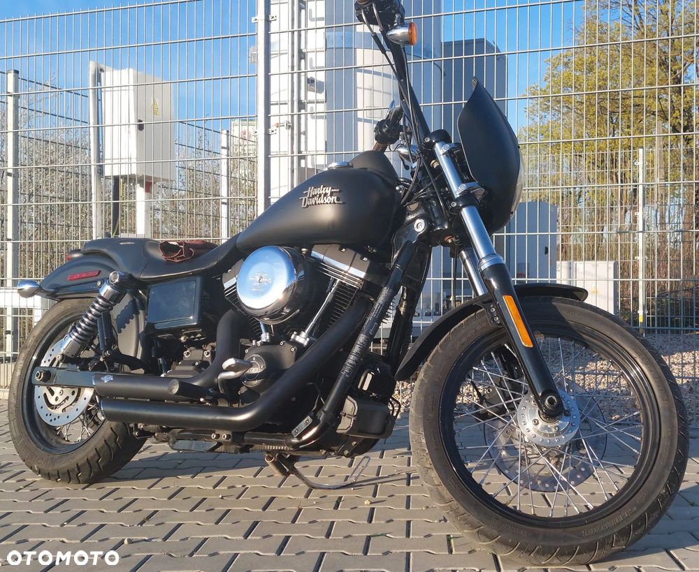 Harley-Davidson Dyna Street Bob - 8
