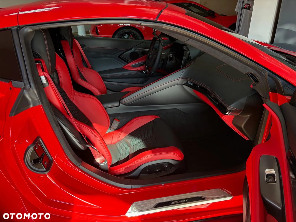 Chevrolet Corvette - 10