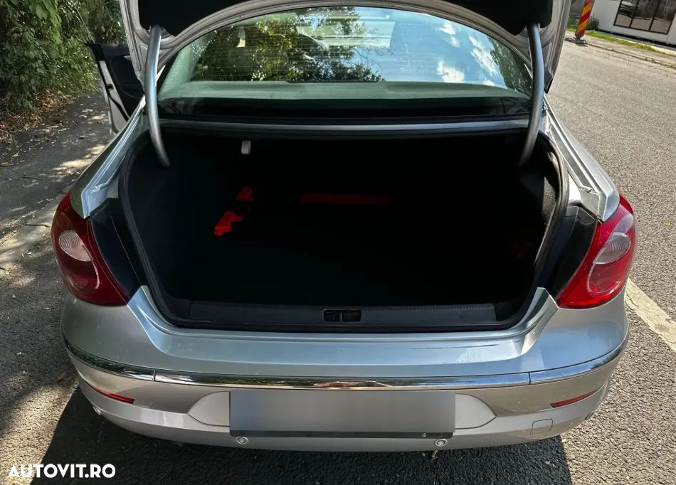 Volkswagen Passat CC 2.0 TDI DSG - 11