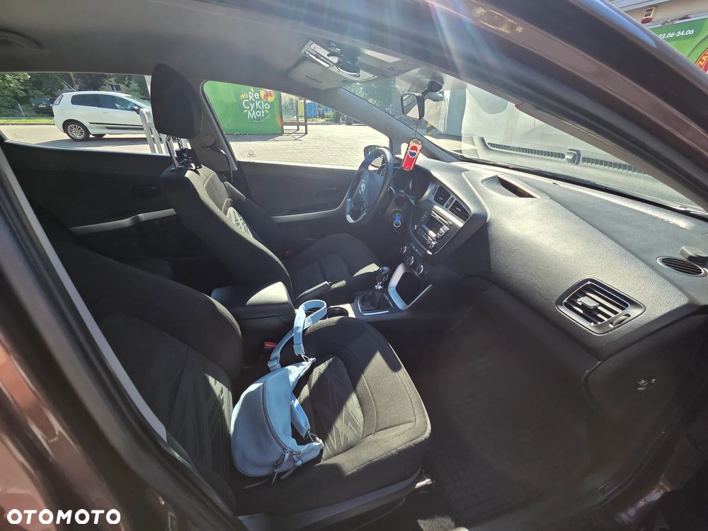 Kia Ceed 1.4 M - 17