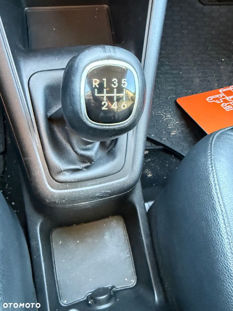 Hyundai ix20 - 22