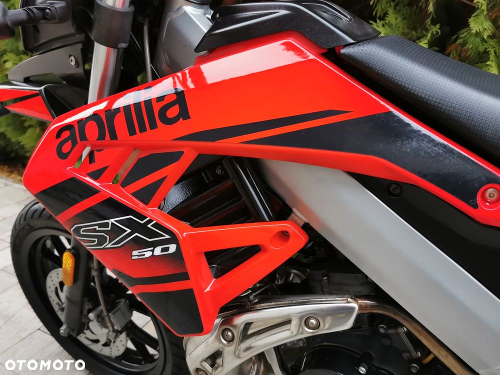Aprilia SX - 10