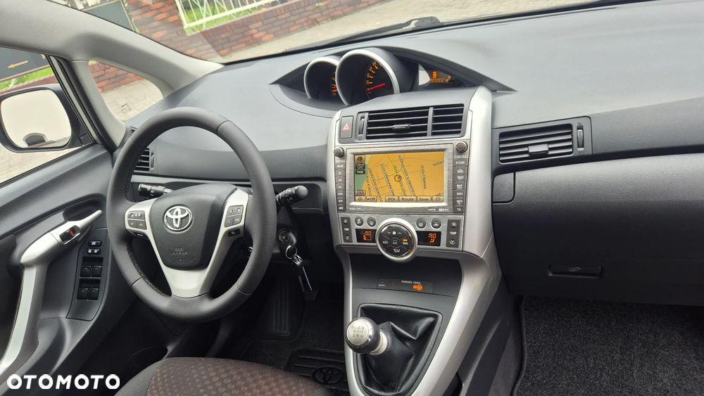 Toyota Verso 1.8 7-Sitzer Executive - 17