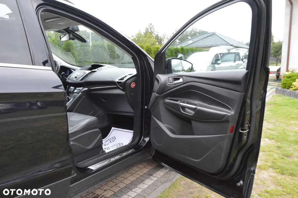 Ford Kuga 2.0 TDCi 4WD Titanium - 37