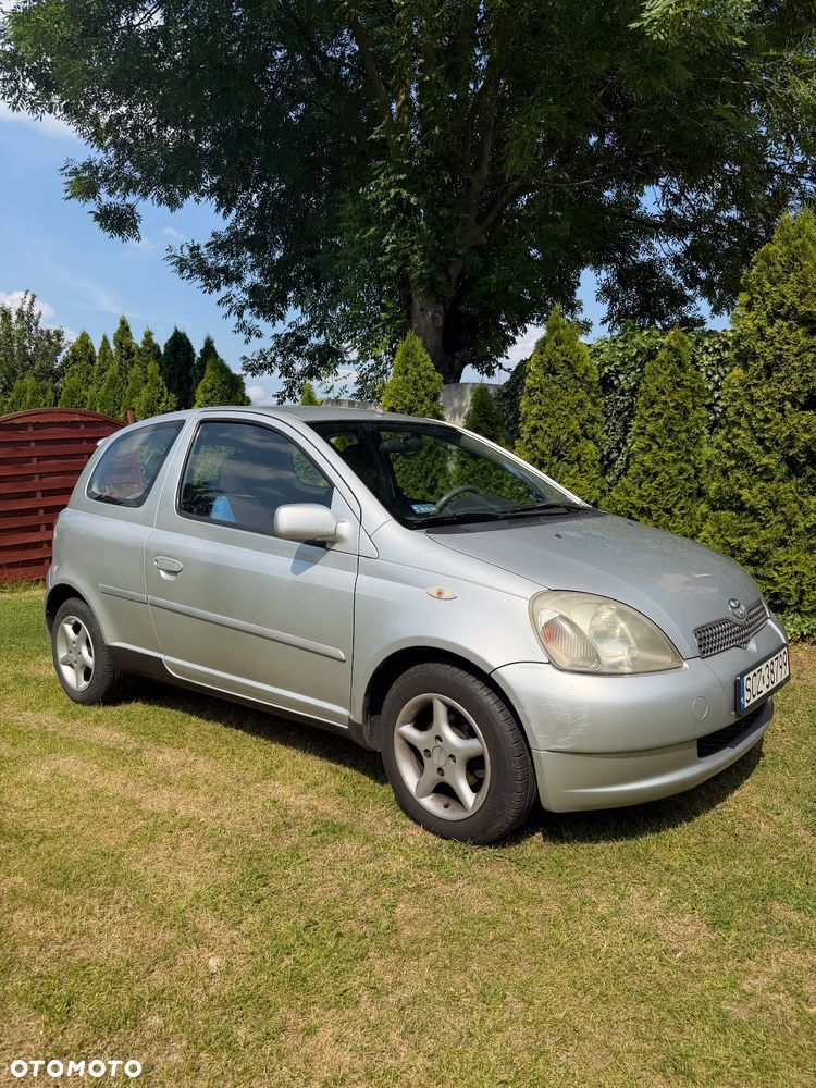Toyota Yaris 1.0 Base - 8