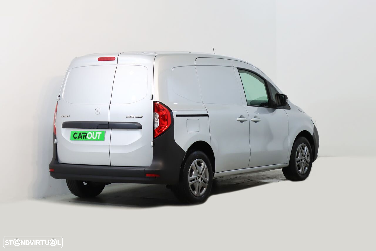 Mercedes-Benz Citan 108 CDi Van 3 Lugares - 2