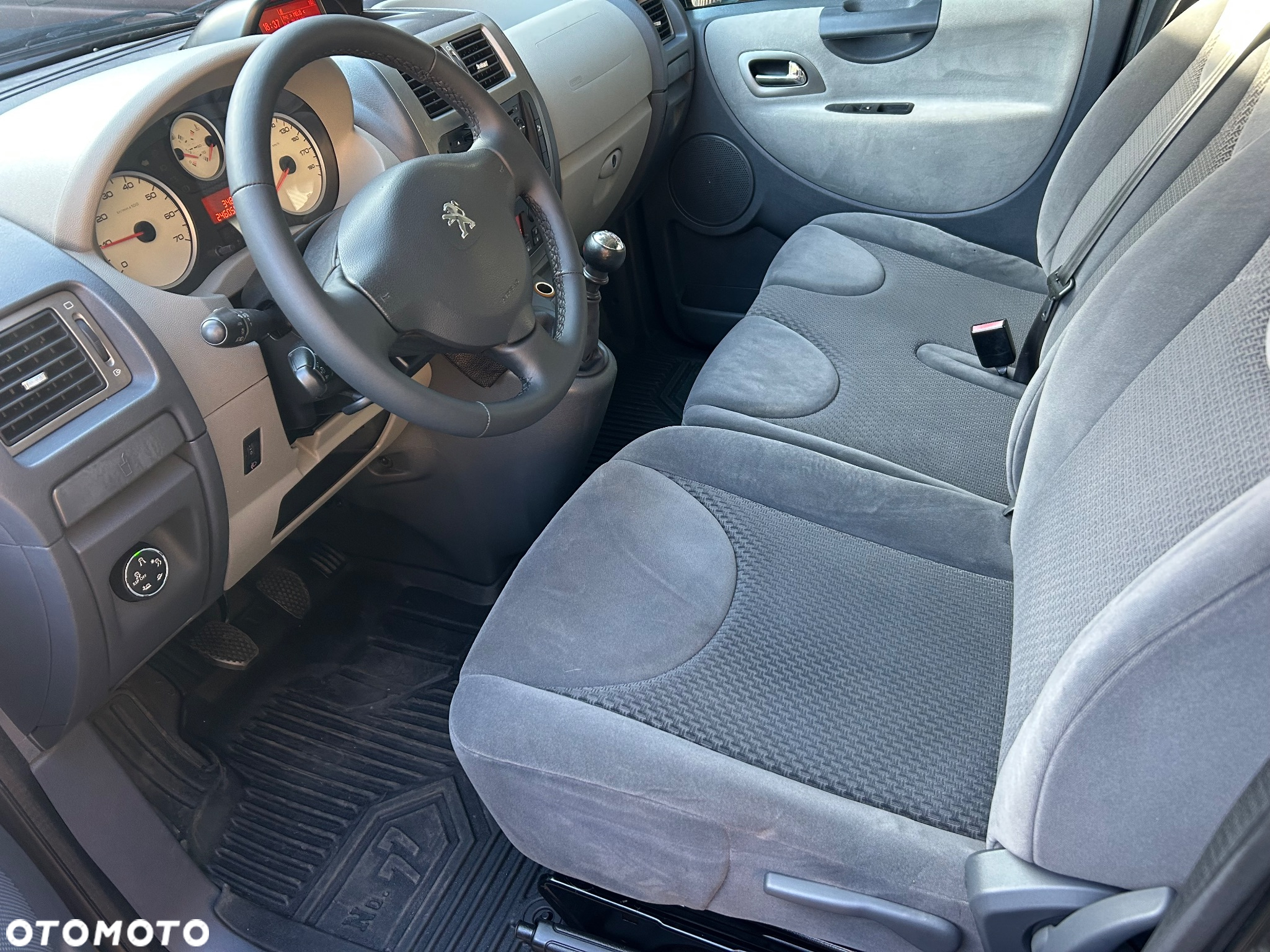 Peugeot Expert Tepee L2H1 (5-Si.) Premium - 28