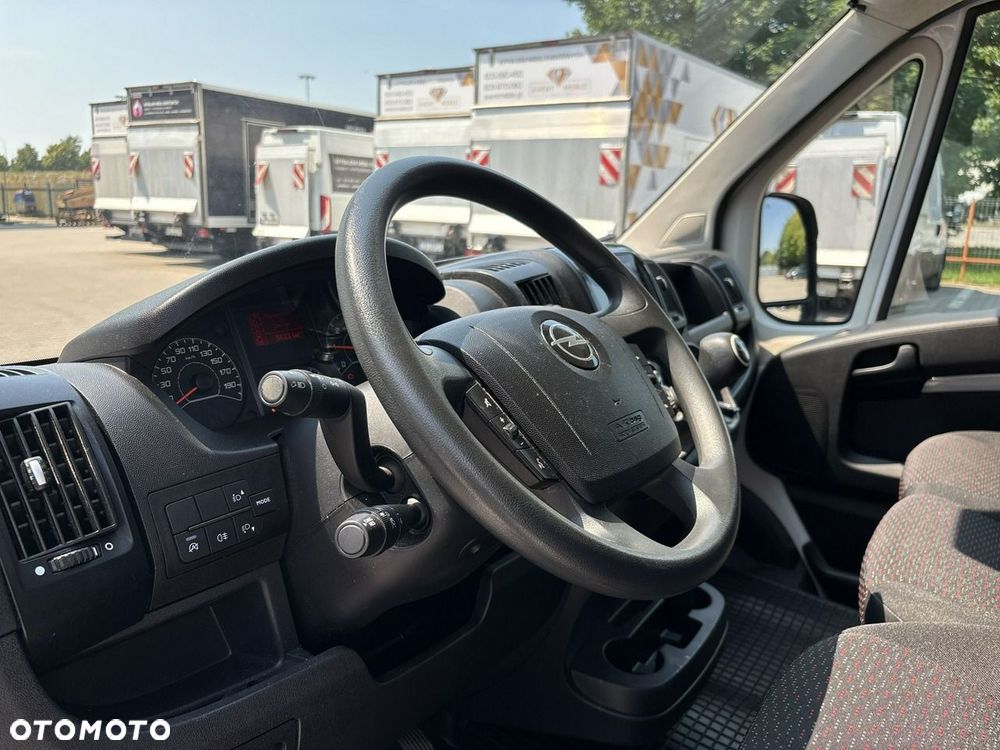 Opel Movano - 12