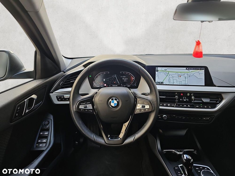 BMW Seria 1 - 22