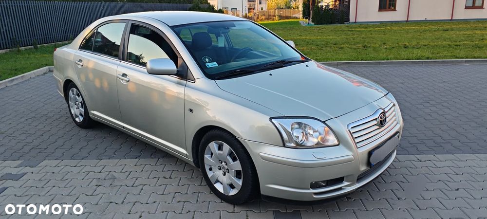 Toyota Avensis 2.0 VVT-i Sol - 1