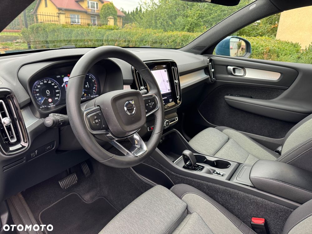 Volvo XC 40 T2 Core - 12