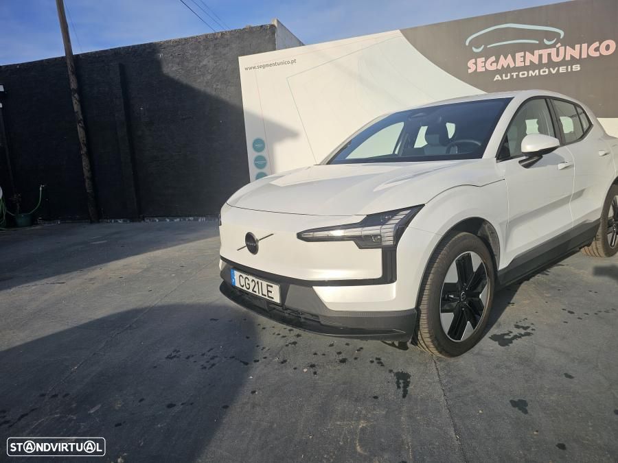 Volvo EX30 Single Motor Extended Range RWD Core - 3