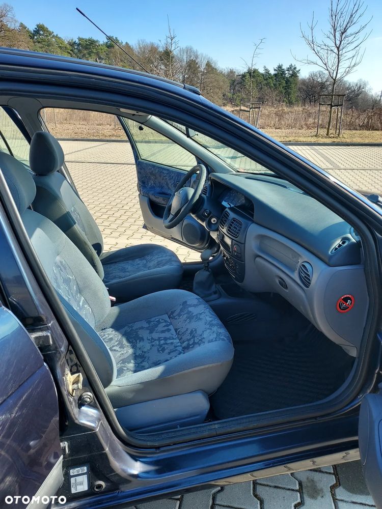Renault Megane 1.4 RN 16V (klm) - 20