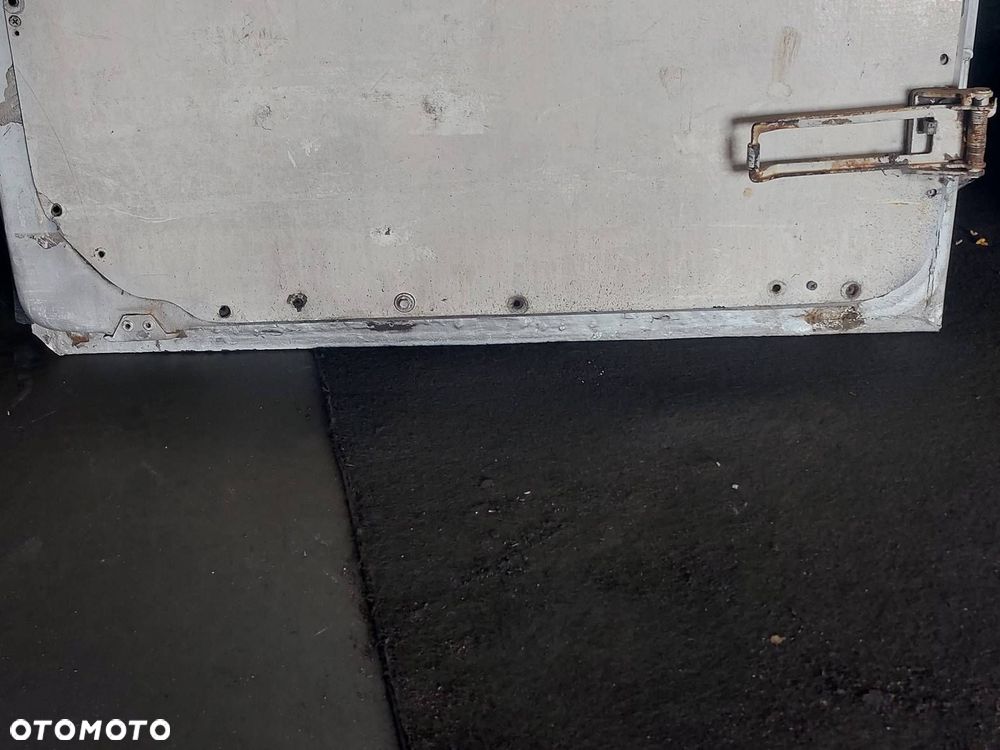 DRZWI KOMPLETNE PRAWY LEWY TYŁ SKRZYDEŁKA MERCEDES SPRINTER W903 - 10