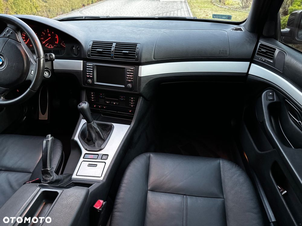 BMW Seria 5 530d Touring Edition Sport - 24