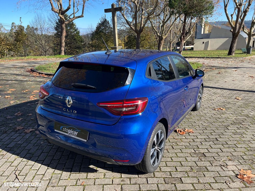 Renault Clio - 10