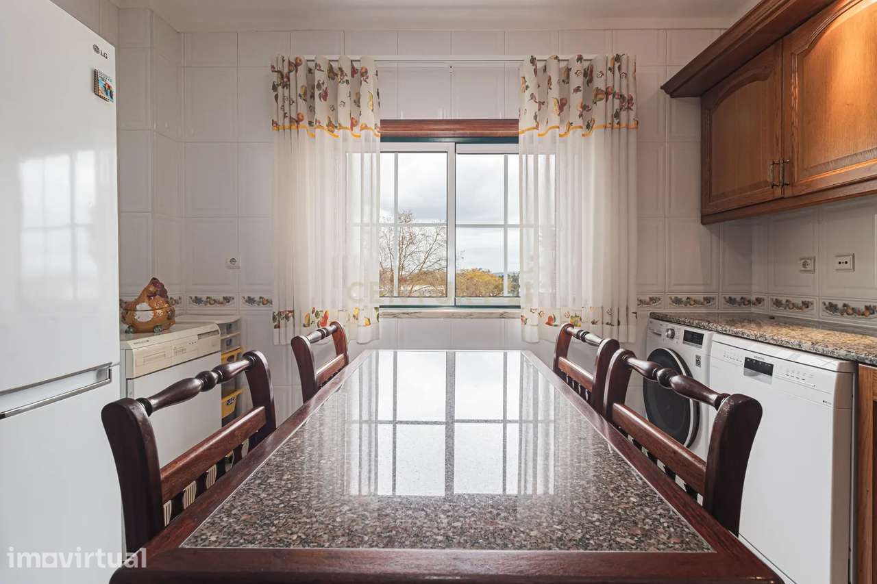 APARTAMENTO T3 À VENDA NO CASAL DO MARCO - Grande imagem: 4/32