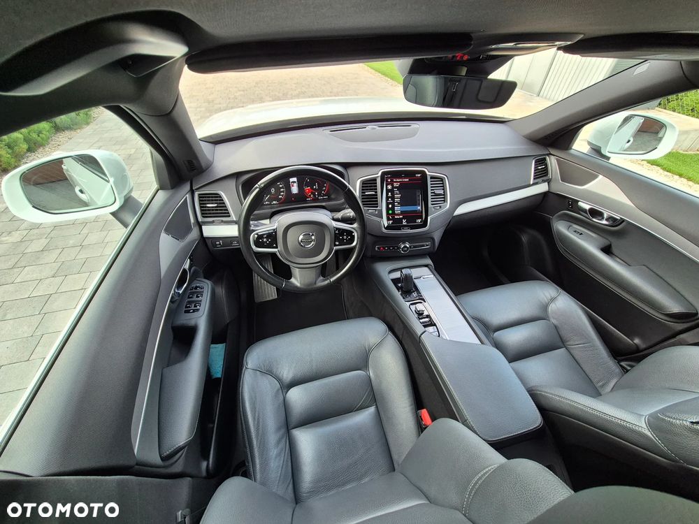 Volvo XC 90 B5 D AWD Momentum 7os - 27