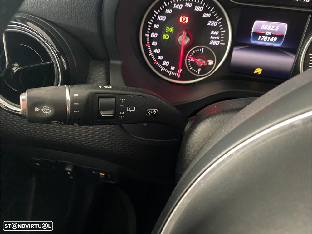 Mercedes-Benz A 180 CDI BlueEFFICIENCY Edition - 32