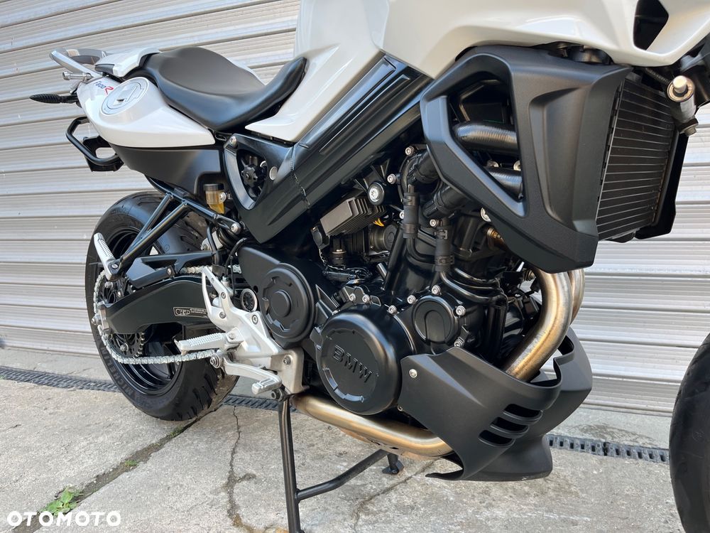 BMW F - 25