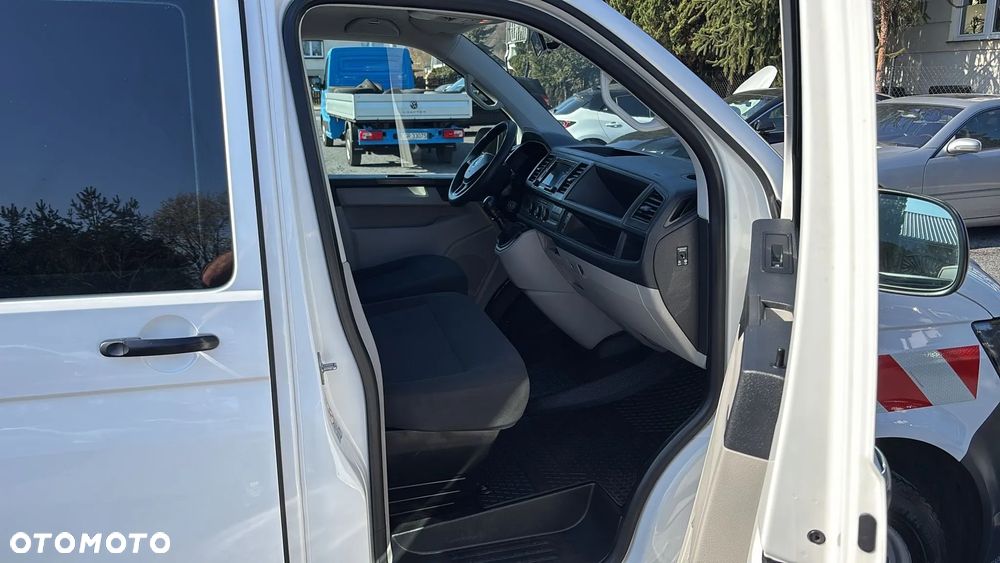 Volkswagen Transporter T6 - 21