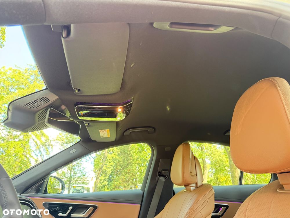 Mercedes-Benz Klasa E 220 d mHEV 4-Matic Avantgarde 9G-Tronic - 37