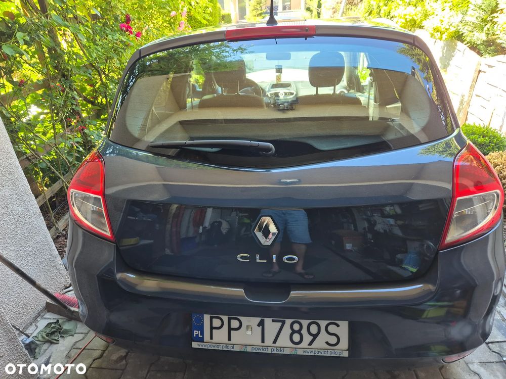 Renault Clio 1.2 16V 75 Yahoo - 2