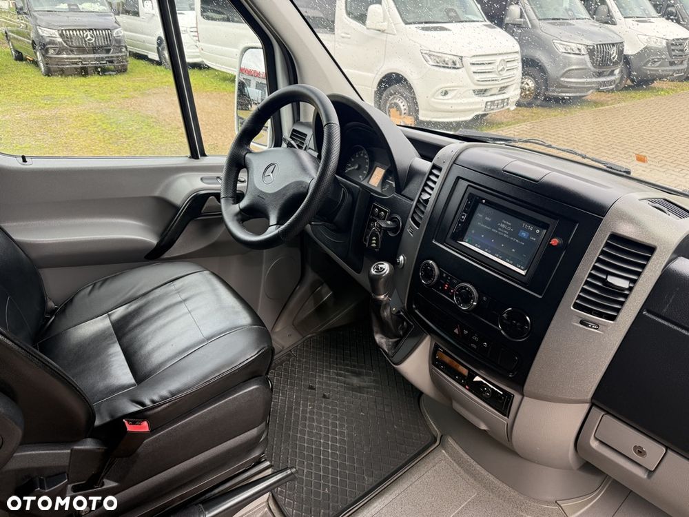 Mercedes-Benz Sprinter 519 - 16