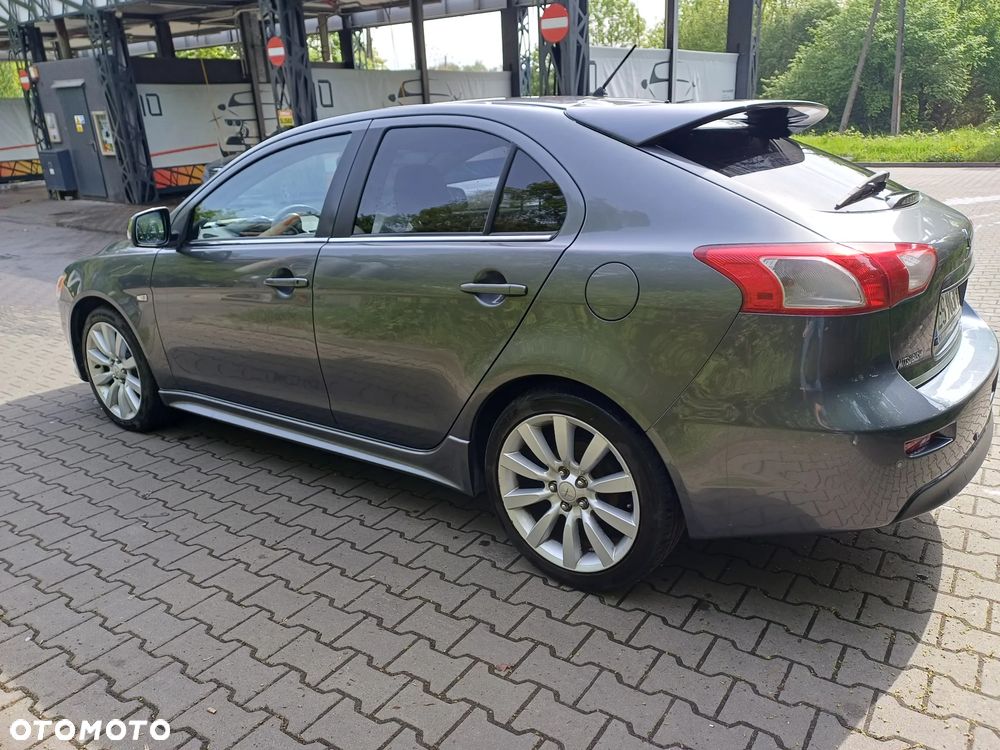 Mitsubishi Lancer 2.0 DID Intense - 3
