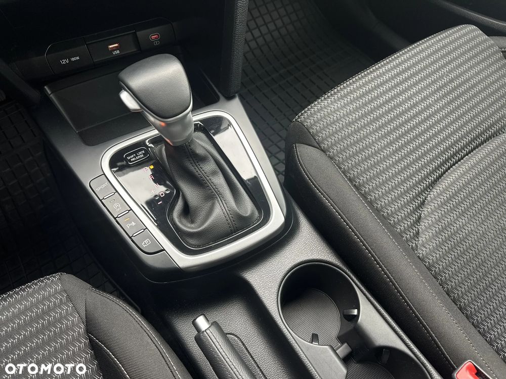 Kia XCeed 1.5 T-GDI M DCT - 16