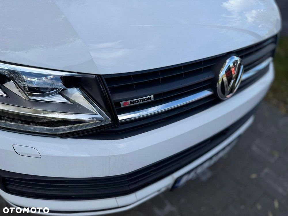 Volkswagen Multivan - 5