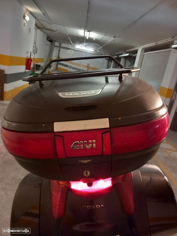 Honda Deauville NT 700 VA - 18