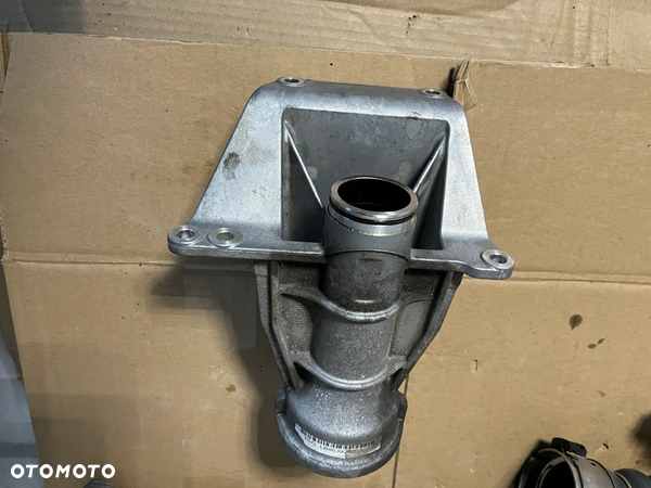 BMW G30 G31 ORYGINALNA PODPORA PÓŁOSI 8639383