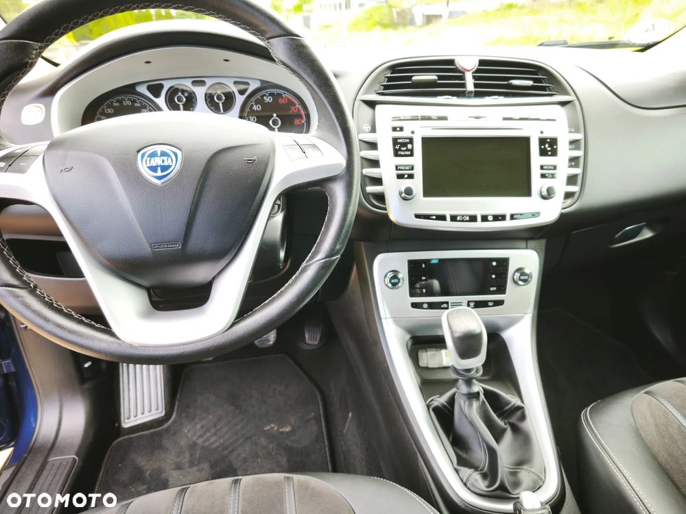 Lancia Delta 1.4 MultiAir16v Oro - 11