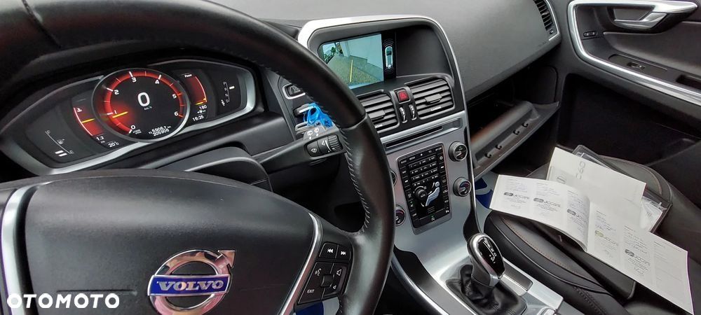 Volvo XC 60 D3 Geartronic Ocean Race - 32