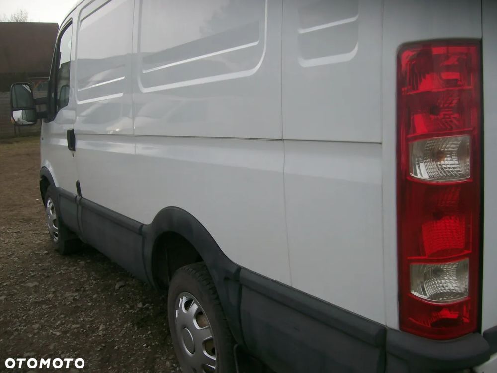 Iveco DAILY, L2 - H1, Długi - Niski - 17