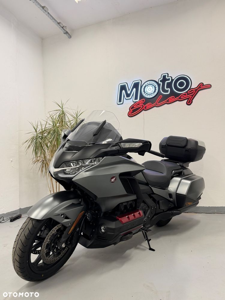 Honda GL - 8