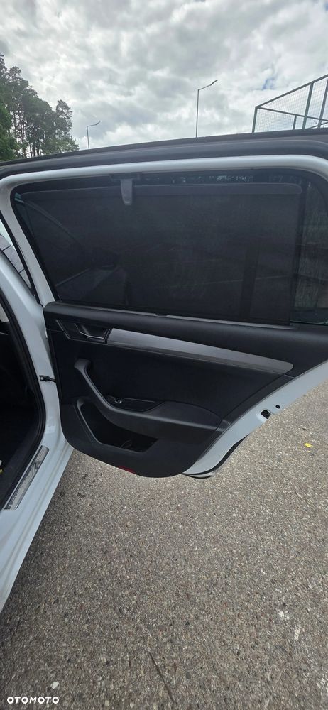 Skoda Superb 2.0 TDI Style DSG - 9
