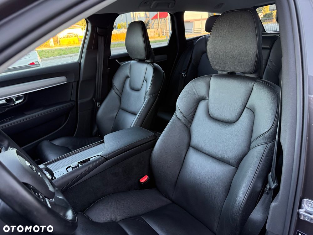 Volvo V90 B4 B Geartronic Momentum Pro - 28