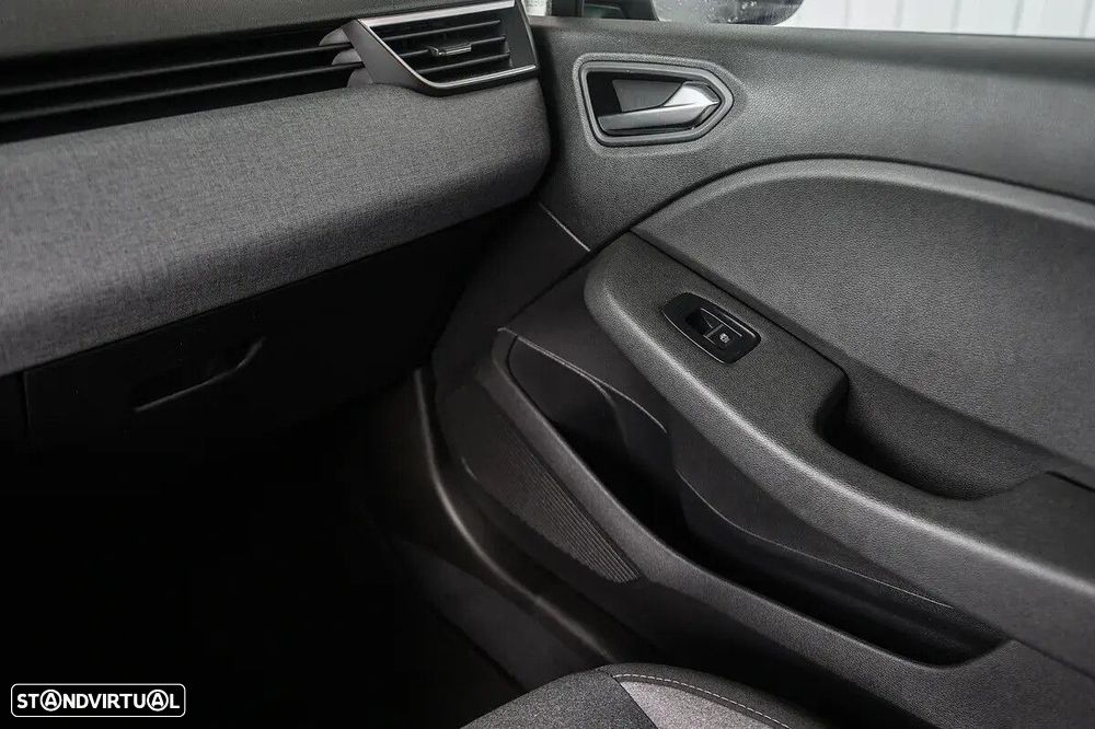 Renault Clio 1.5 Blue dCi Evolution - 22