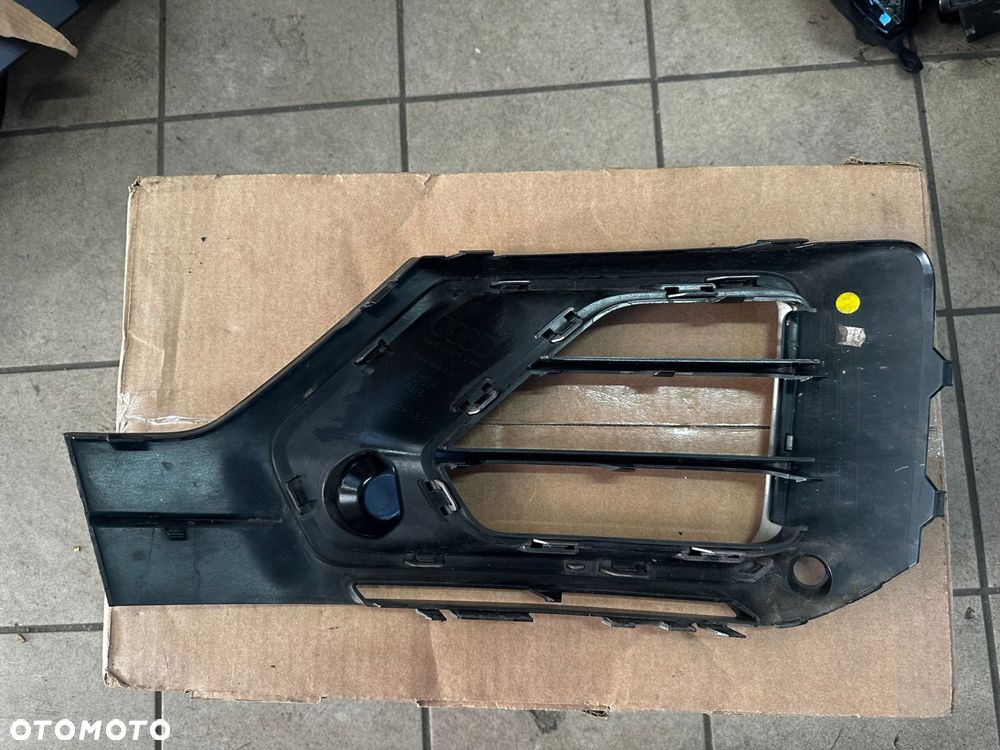 kratka zderzaka audi q2 prawa 81a807682g - 6