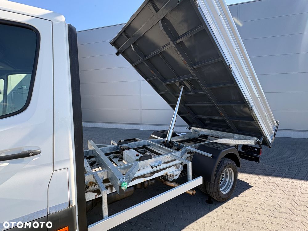 Mercedes-Benz Sprinter 519 - 14