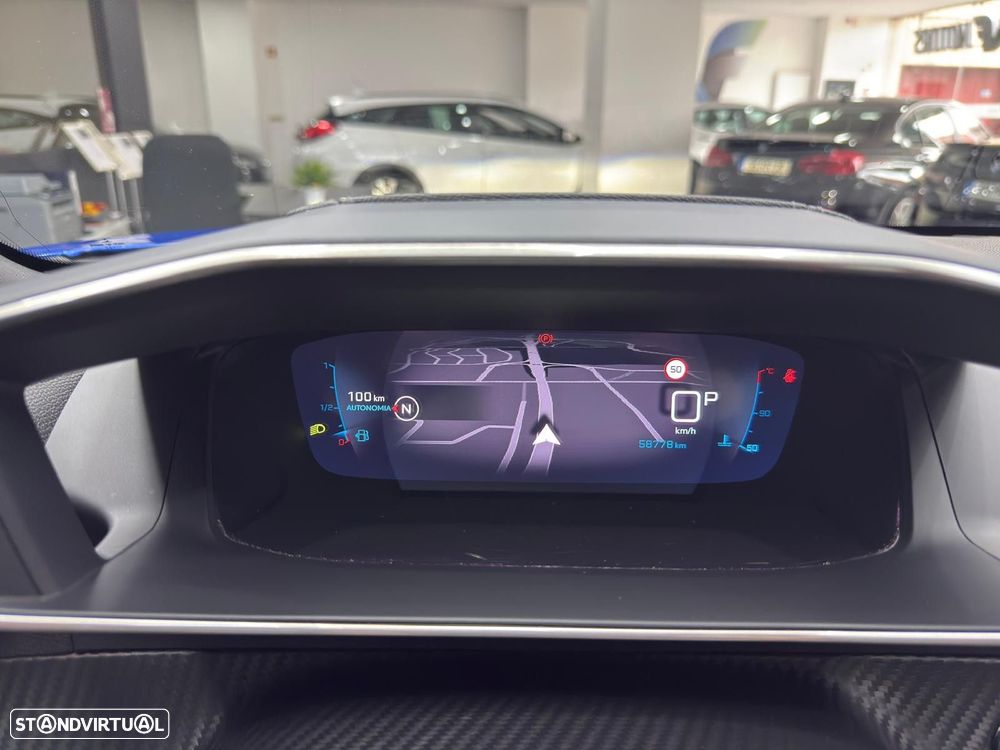 Peugeot 2008 1.2 PureTech GT Line EAT8 - 23