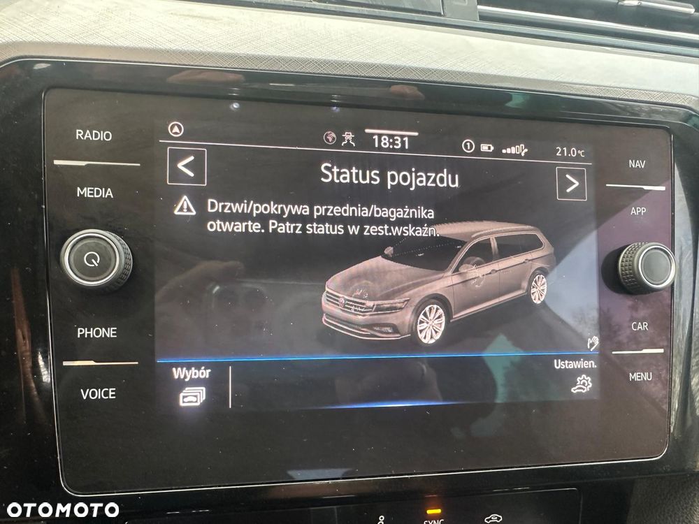 Volkswagen Passat Variant 2.0 TDI EVO Elegance DSG - 23