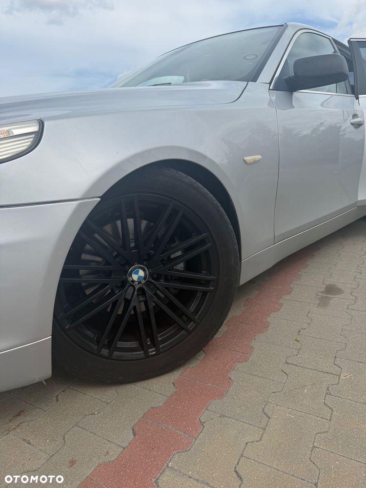 BMW Seria 5 530i - 7
