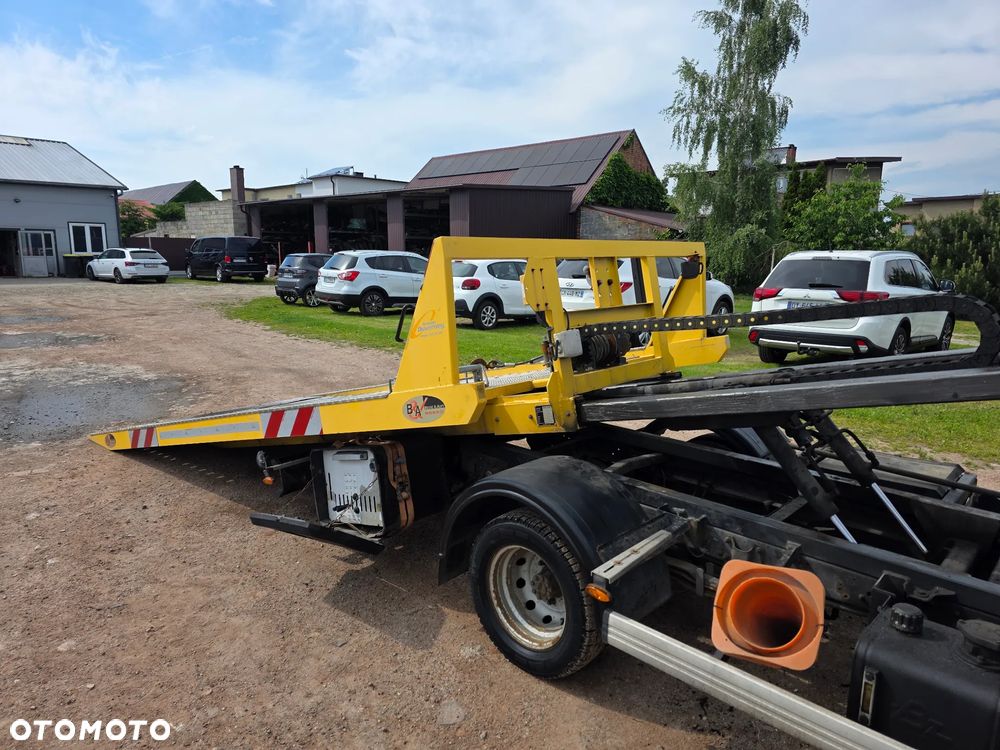 Renault Maxity - 17