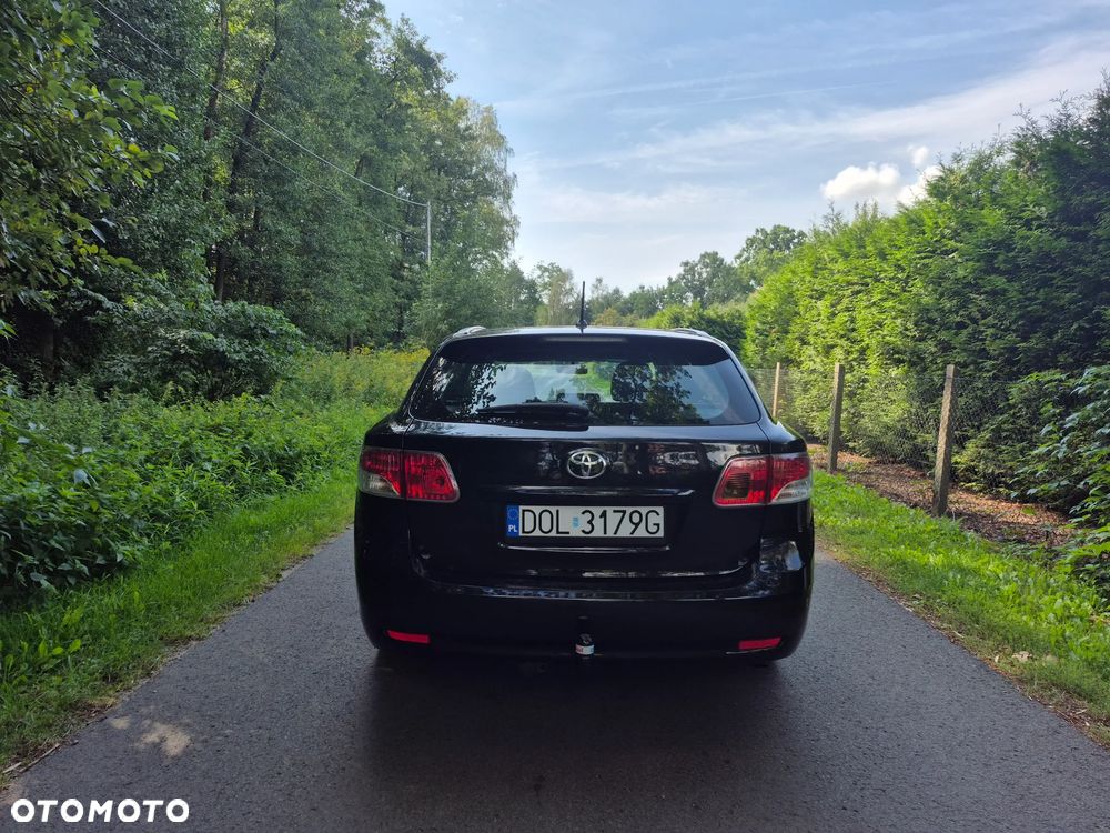 Toyota Avensis 2.0 D-4D Edition - 6