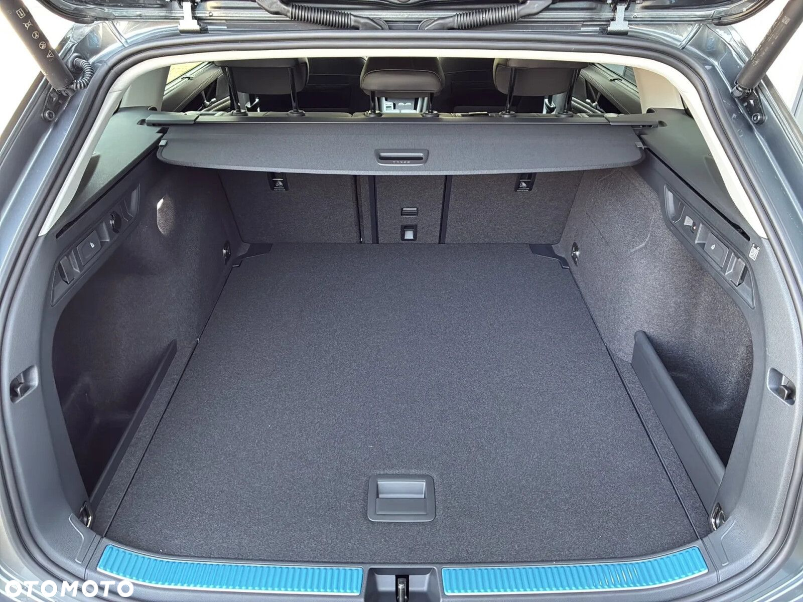 Volkswagen Passat - 21