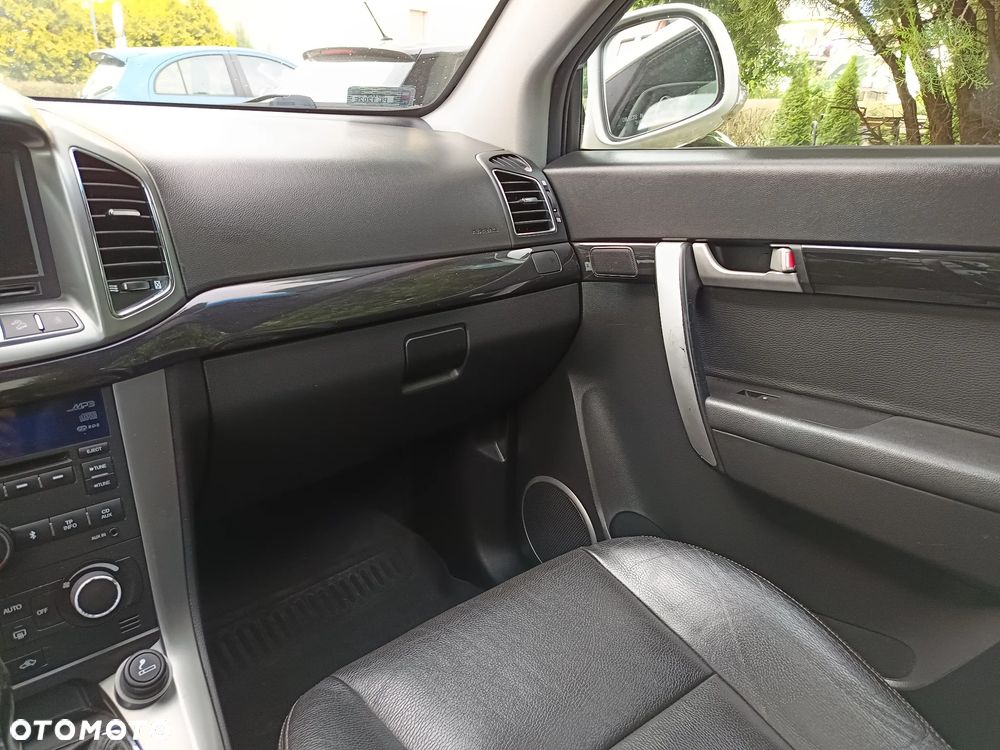 Chevrolet Captiva 2.2 D LTZ - 21