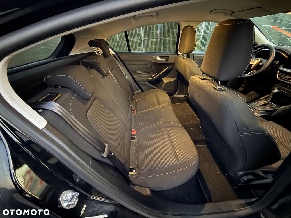 Ford Focus 1.0 EcoBoost Hybrid ACTIVE X - 30